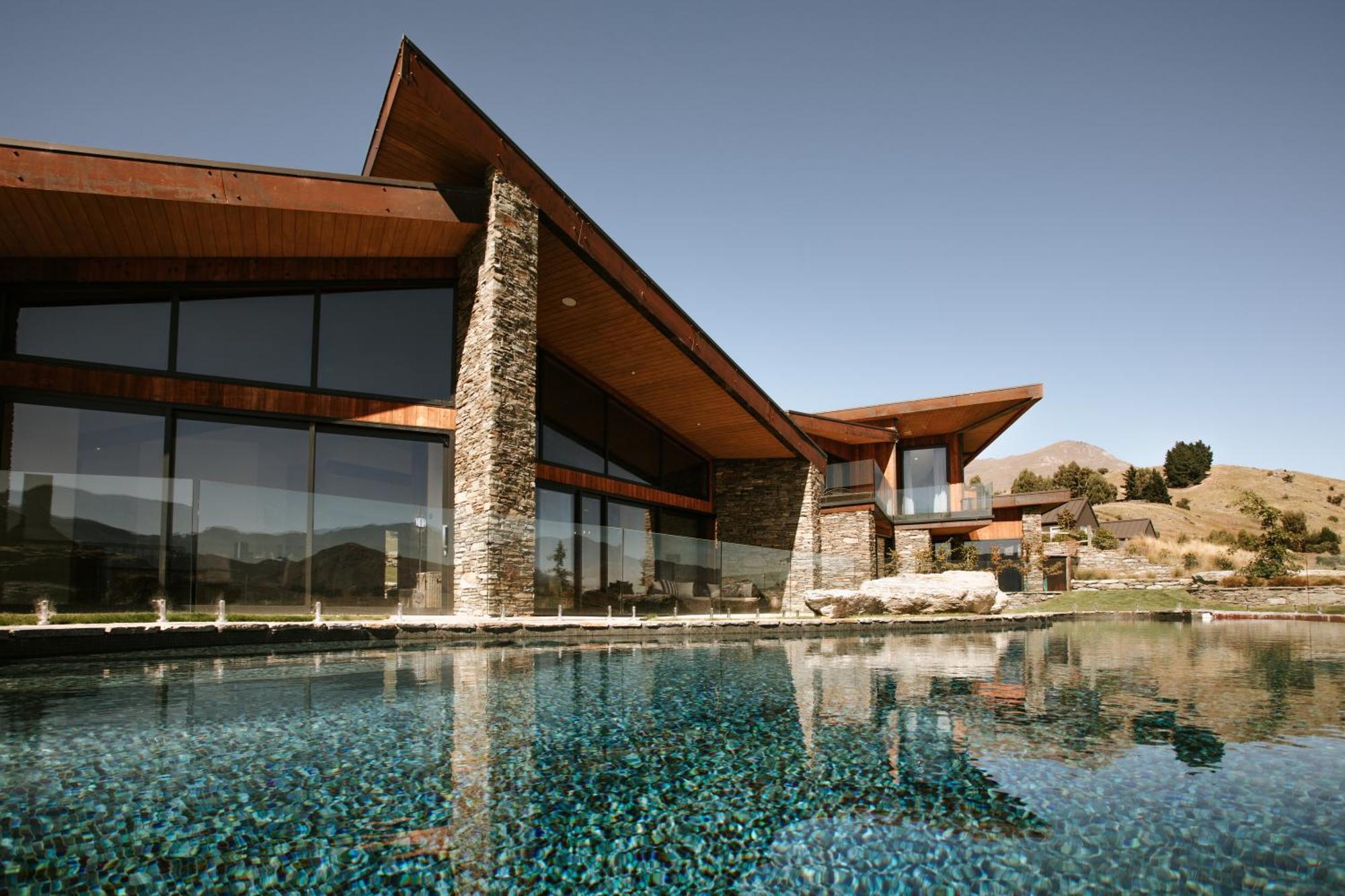 Отель Stoneridge Estate Квинстаун Экстерьер фото