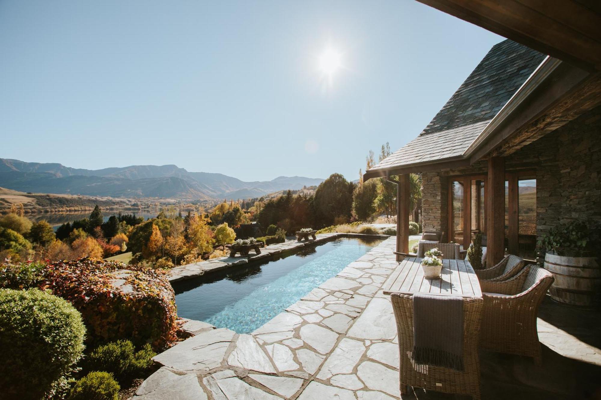 Отель Stoneridge Estate Квинстаун Экстерьер фото