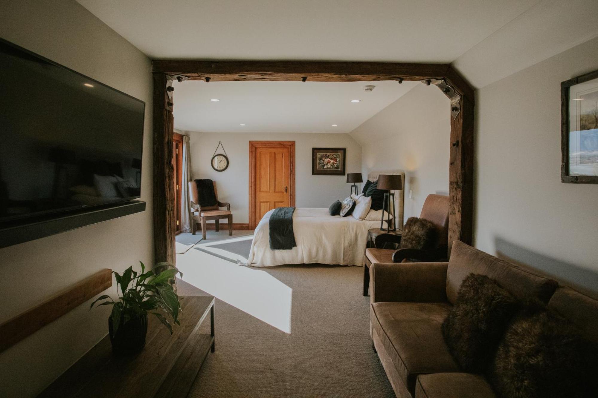 Отель Stoneridge Estate Квинстаун Экстерьер фото